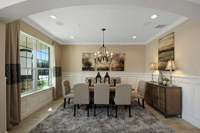 Dining room - contemporary dining room idea in Orlando