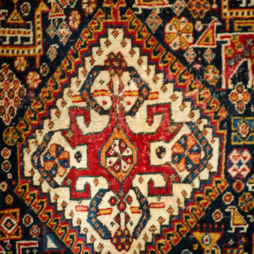 Creating Home-Museums with an Rare Antique Rugs As Art