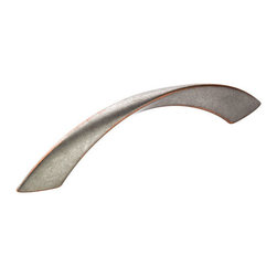 ESSENTIALS TWIST CABINET PULL - Cabinet And Drawer Knobs