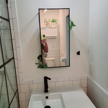 Give your small bathroom a makeover- You deserve it!