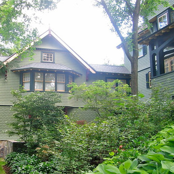 Victorian Carriage House