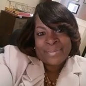 Mickie Holmes's photo