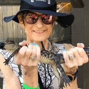 trishgoodins billede