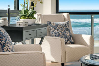 Inspiration for a beach style home in Gold Coast - Tweed.