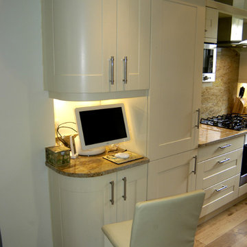Taj classic shaker kitchen