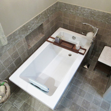 Bathtub Wall Surround Tile