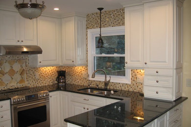 Transitional kitchen photo in Grand Rapids