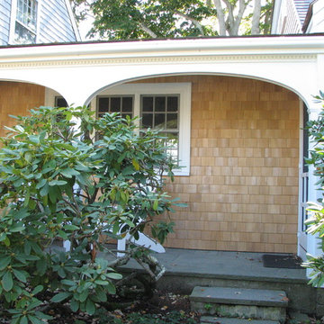 A 2016 kitchen comes home to a circa 1711 cape