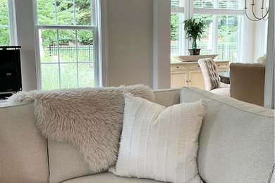 Foto de sala de estar de estilo de casa de campo de tamaño medio