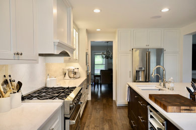 Example of a kitchen design in Baltimore