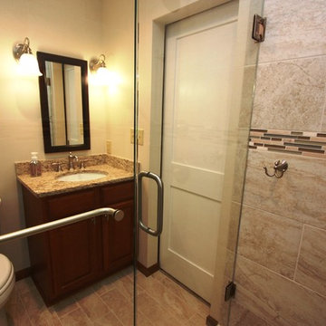 Tiny Bathroom Makeover