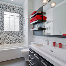 Temp's bathroom