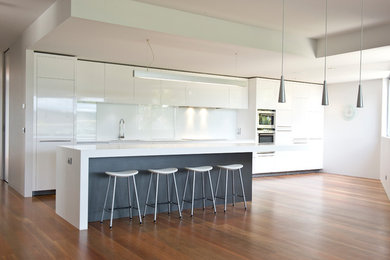 This is an example of a contemporary kitchen in Geelong.