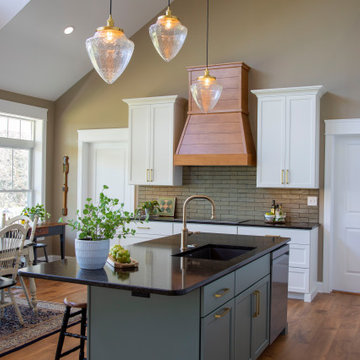 Warm Craftsman Cottage Home