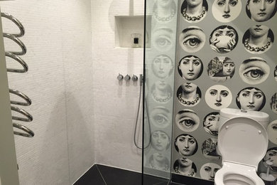 This is an example of a contemporary bathroom in London.