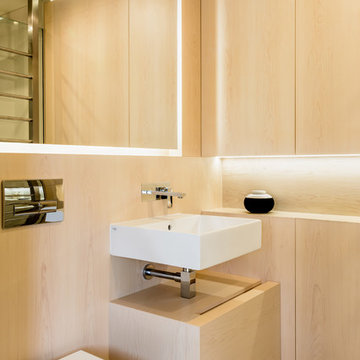 Bathroom in maple