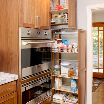 A Kiss of Contemporary - In Scotts Valley