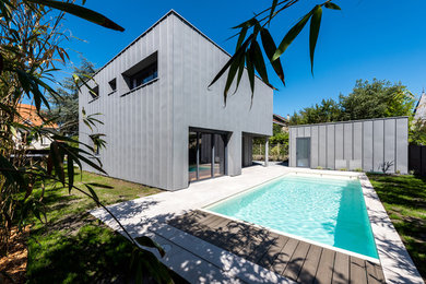 ボルドーにあるトランジショナルスタイルのおしゃれな住まいの写真