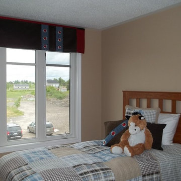 Valance with Coordinating Pillow
