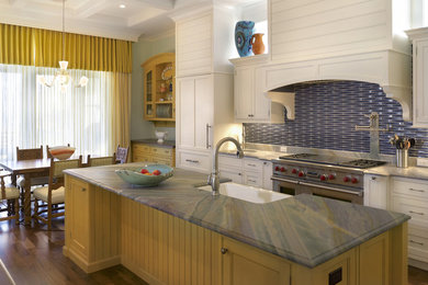 Elegant kitchen photo in Tampa