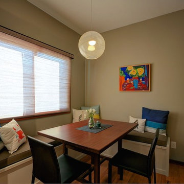 Breakfast Nook - Dining Area
