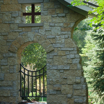 Rolling Green Manor