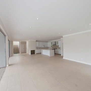 Lounge Dining Area