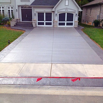 Calabasas, CA : Concrete Driveway