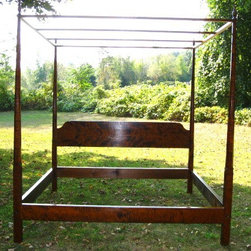 HFF Tiger Maple Pencil Post Bed - Beds