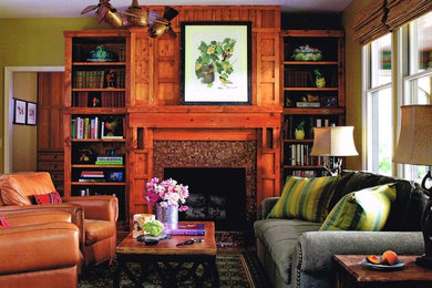 Inspiration for a timeless living room remodel in Chicago