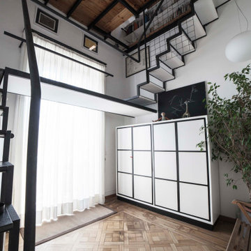 MANSARD HOUSE | La scala di accesso