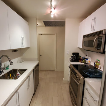 Modern Kitchen Remodel Done in a White Gloss Color