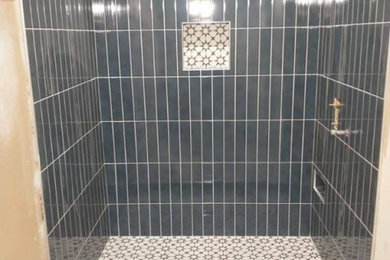 Example of a bathroom design in San Diego