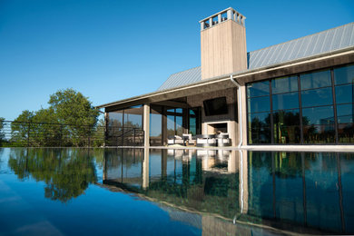 Example of a trendy pool design in Austin