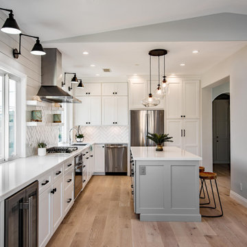 Palizada Kitchen & Living Areas