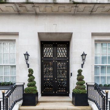 Portland Place, Entrance Lobby