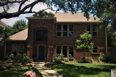 Elegant exterior home photo in Houston