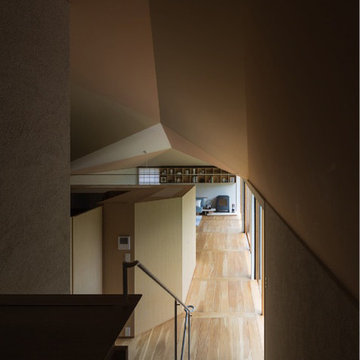 書斎より居間/食堂を見る View toward living/dining room from den