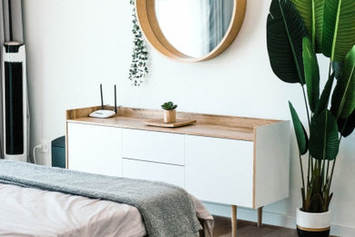 Inspiration for a bedroom remodel in Los Angeles