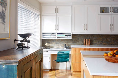 Inspiration for a contemporary kitchen remodel in Montreal