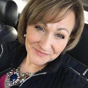 Jeanette Deel's photo