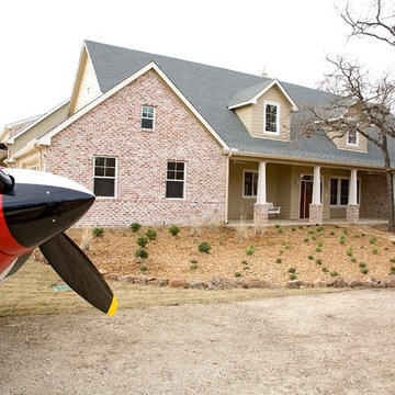 Airplane House