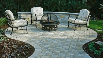 Outdoor Patio, Built-In-Grill, Seatwalls, & Water Feature