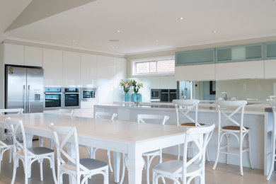 Photo of a modern kitchen in Sydney.