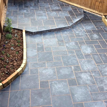 New build contemporary patio