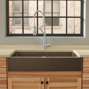 Quartz Luxe Single Bowl Farmhouse Sink with Perfect Drain, Chestnut