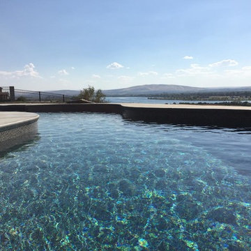 Parade of Homes Pool 2016