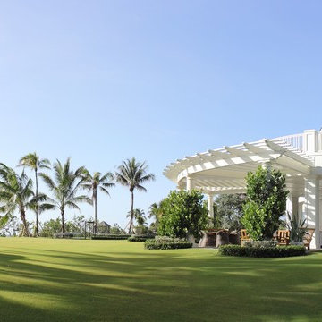 An outdoor paradise in Juno Beach