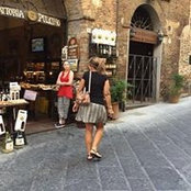 Margy Ladera's photo