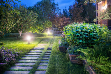 This is an example of a contemporary garden in Moscow.